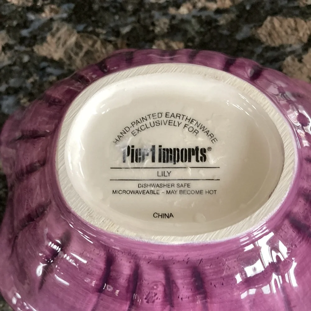 Pier 1 smoke pet